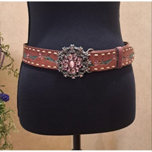 Streets Ahead Vintage Leather Belt Sz S Pink Rhinestone Medallion USA - Picture 6 of 11